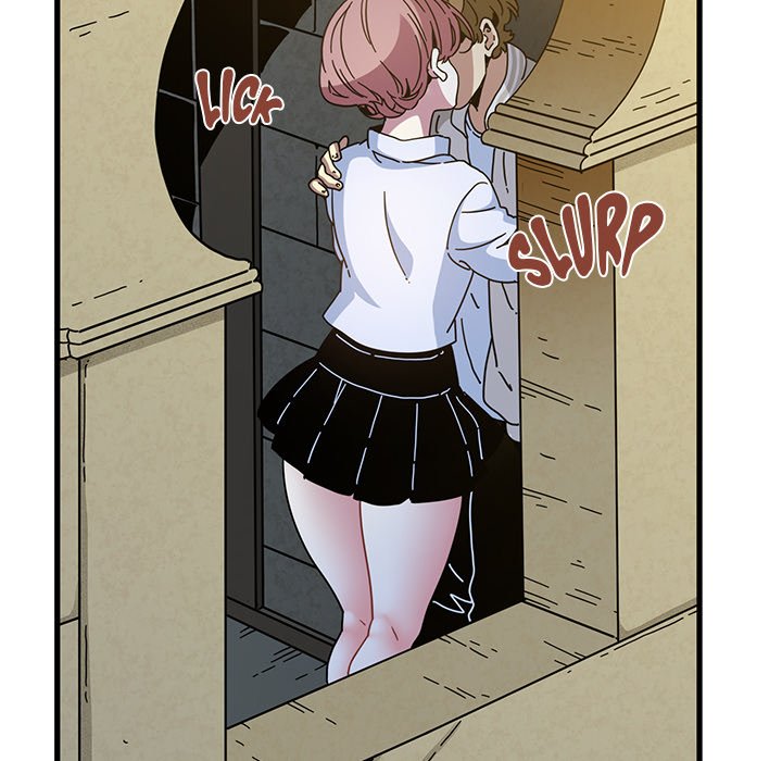 Snapping into Love image