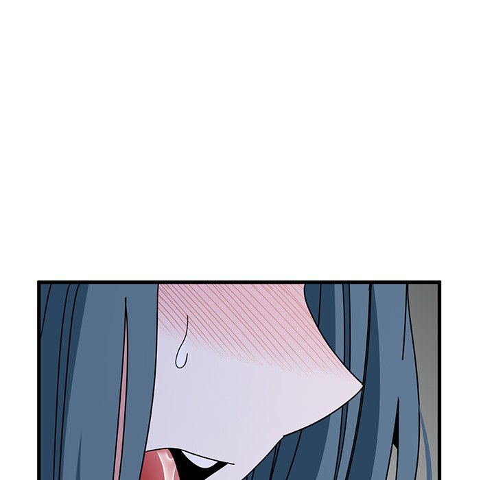Snapping into Love image